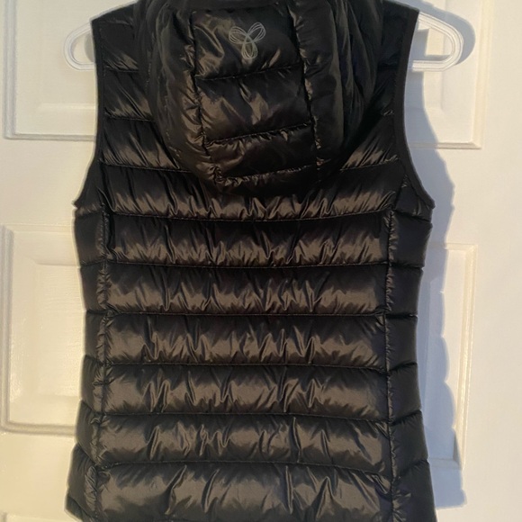 TNA borane super light packable hooded vest Xxs black - Picture 2 of 3